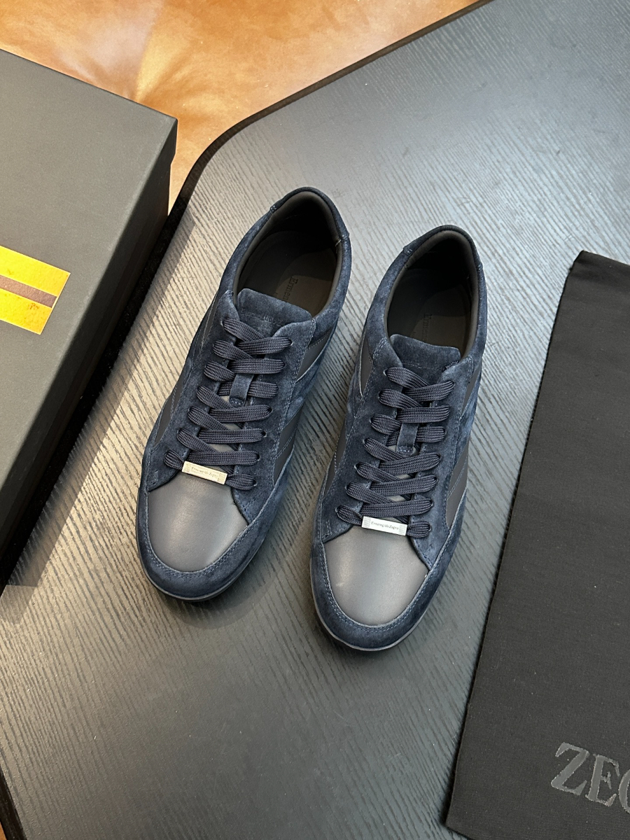 ZEGNA 네이비 스웨이드 레더 스니커즈 2