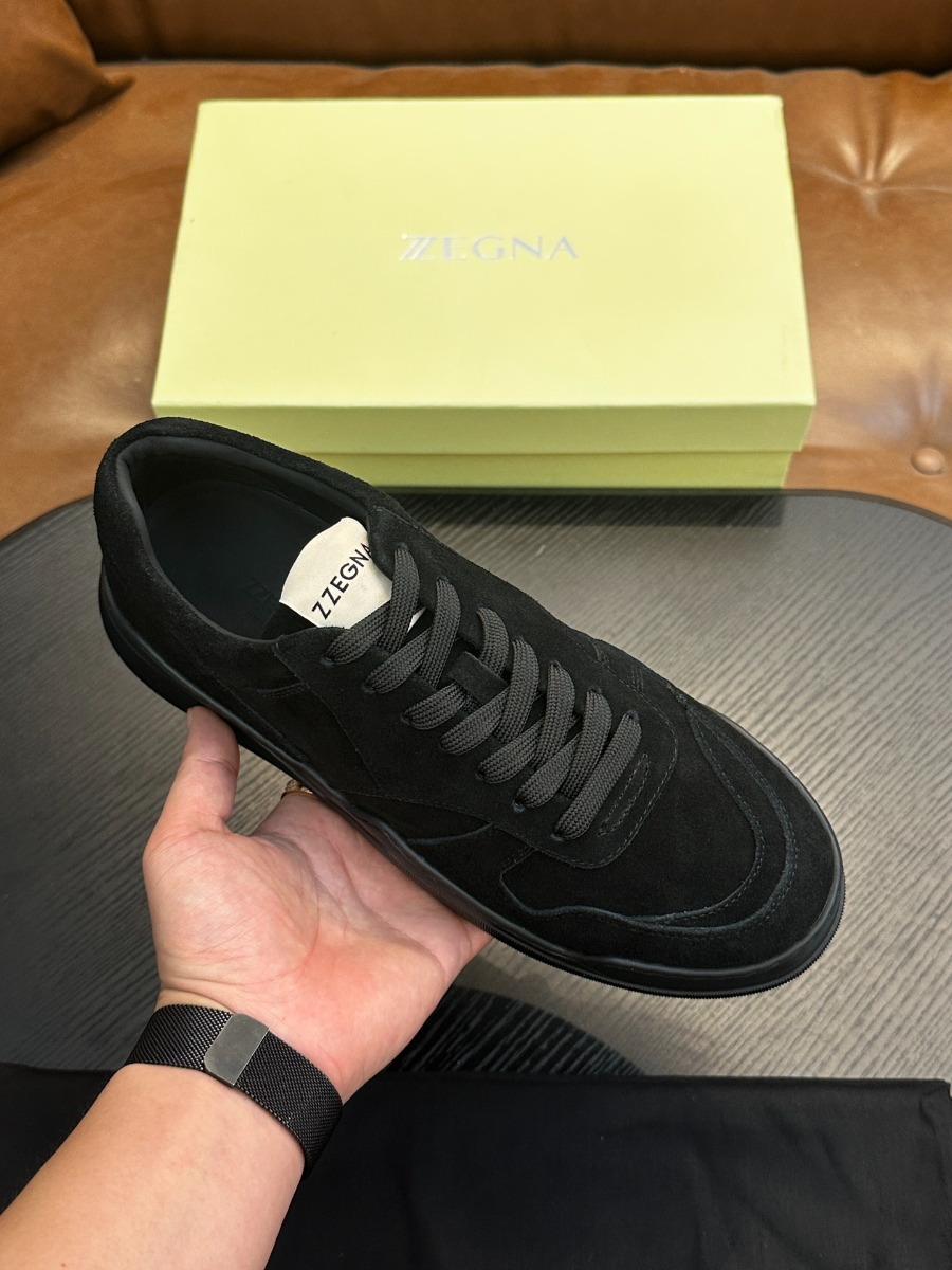 ZEGNA 블랙 스웨이드 로우탑 스니커즈 3