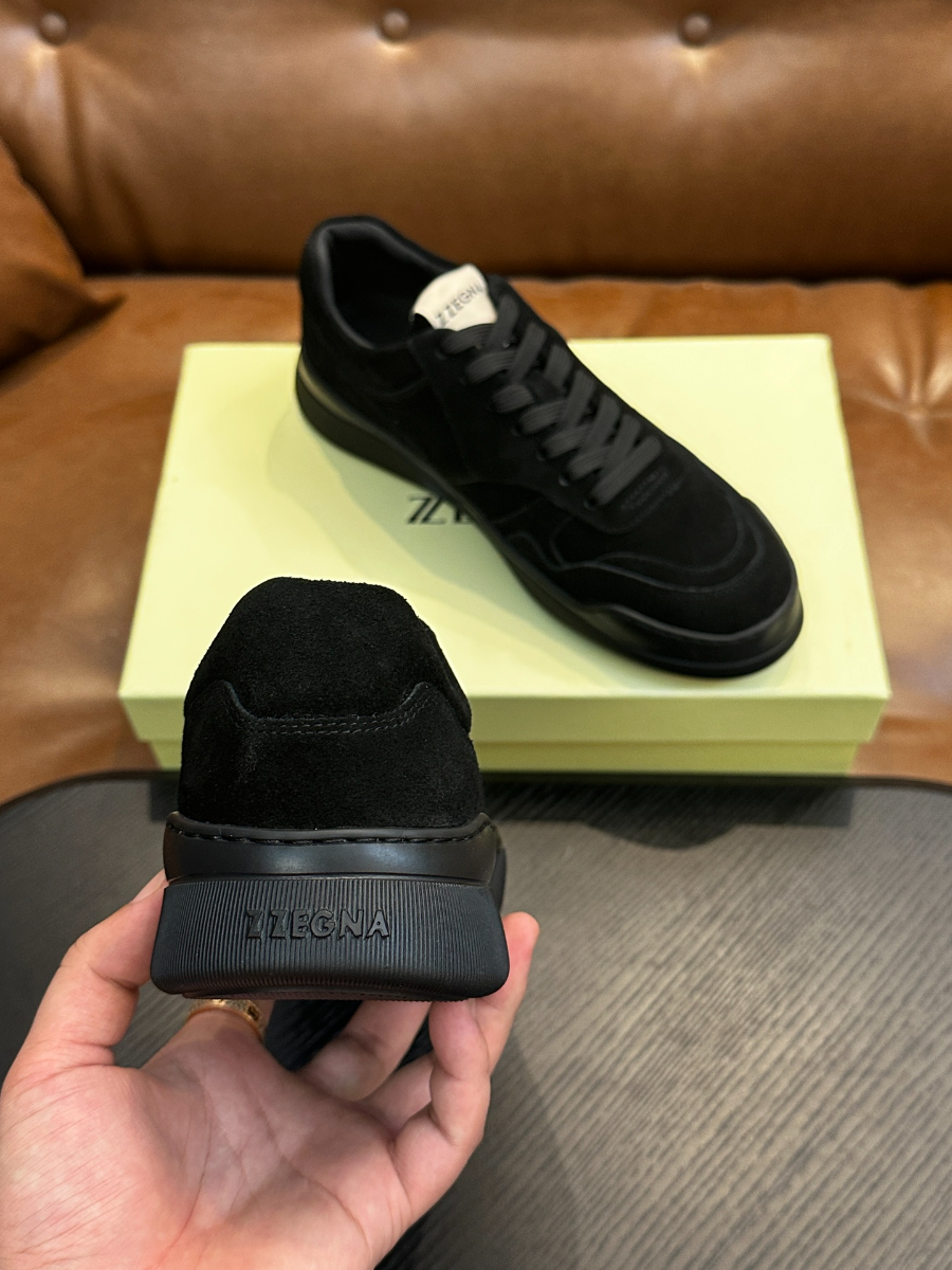 ZEGNA 블랙 스웨이드 로우탑 스니커즈 8
