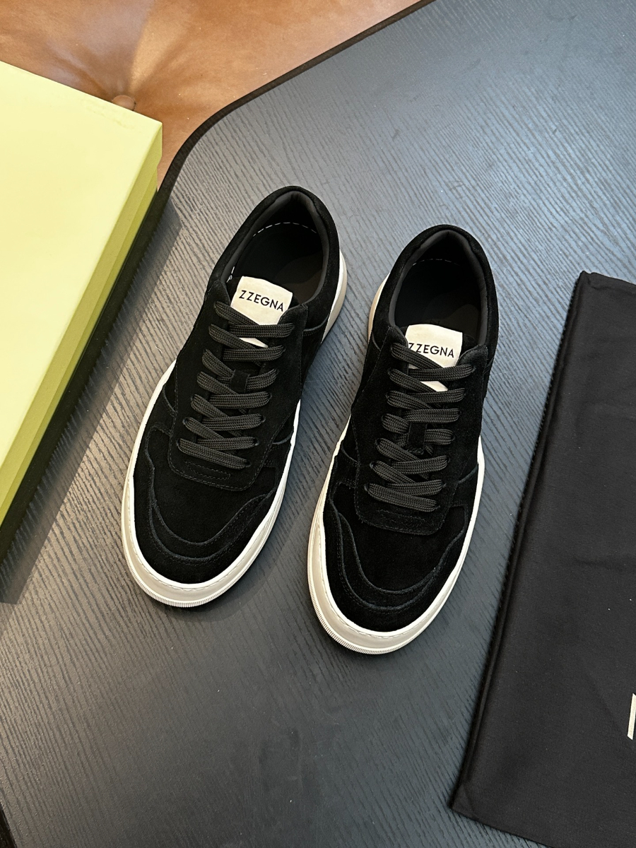Z ZEGNA 블랙 스웨이드 로우탑 스니커즈 4