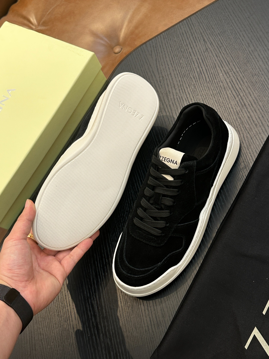 Z ZEGNA 블랙 스웨이드 로우탑 스니커즈 9