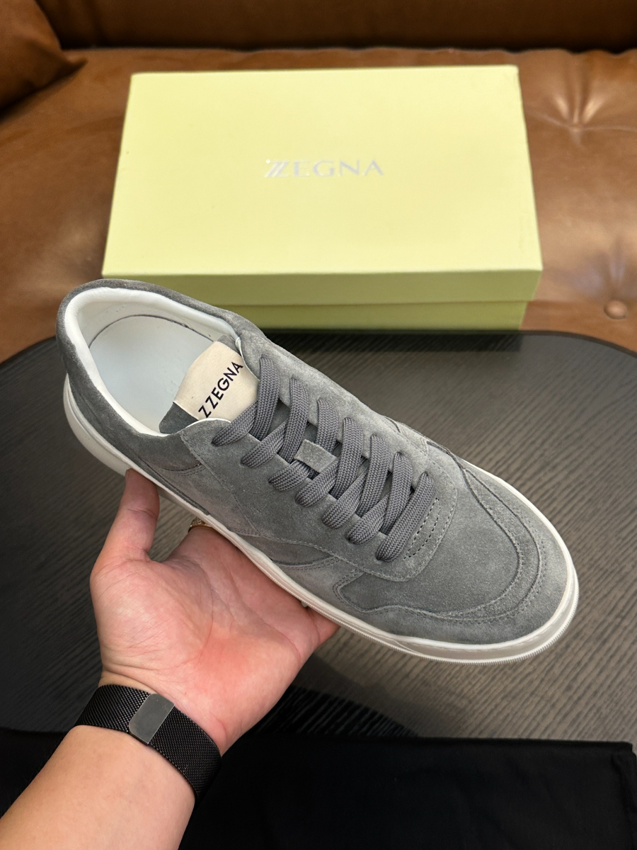 ZEGNA 그레이 스웨이드 로우탑 스니커즈 3