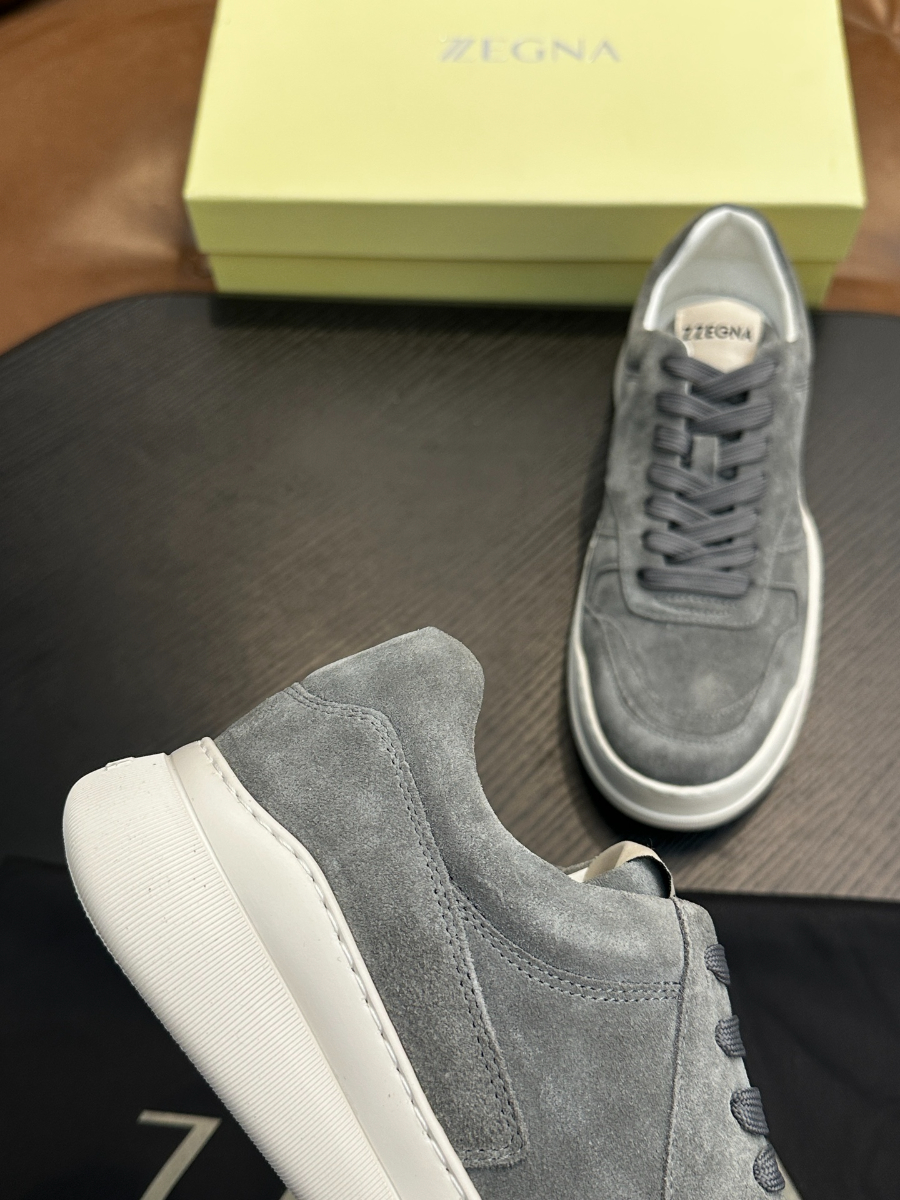 ZEGNA 그레이 스웨이드 로우탑 스니커즈 7
