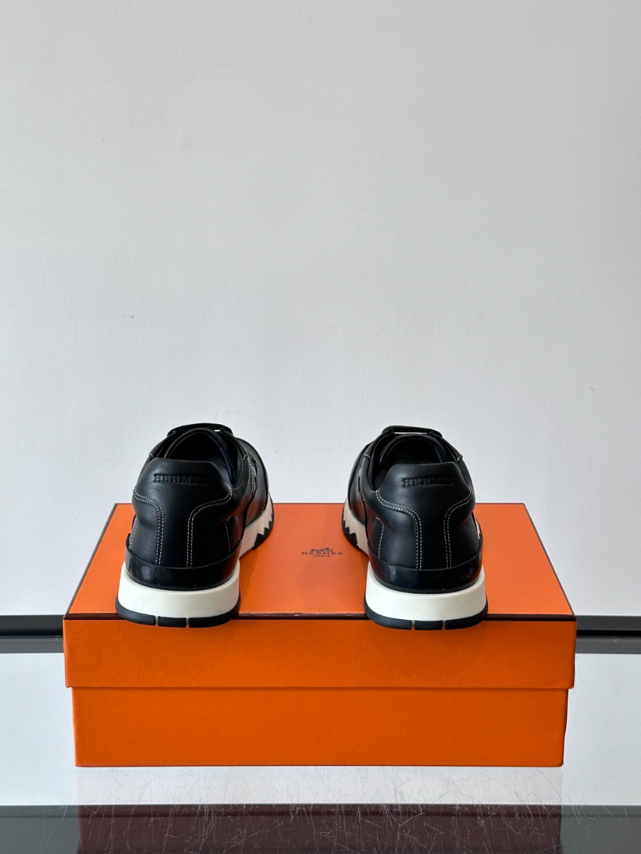 Hermes 에르메스 H Walkrunner 블랙 레더 스니커즈 8