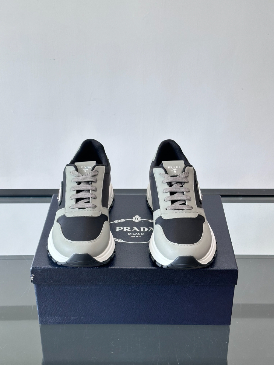 Prada 프라다 남성 스포츠 캐주얼 스니커즈 3