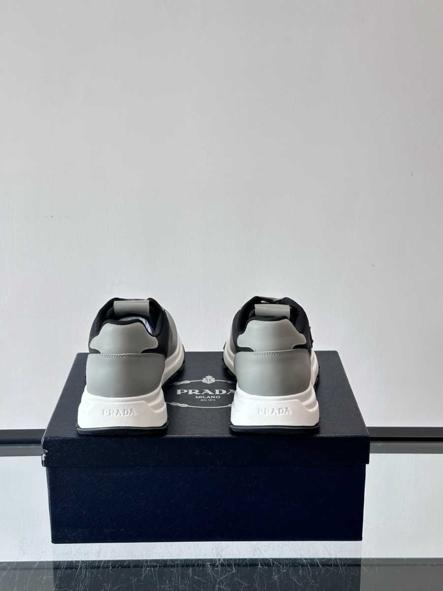Prada 프라다 남성 스포츠 캐주얼 스니커즈 8