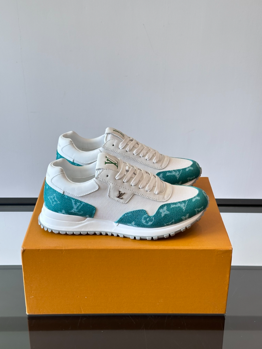 Louis Vuitton Run Away Sneakers 루이 비통 런 어웨이 스니커즈 그린 1