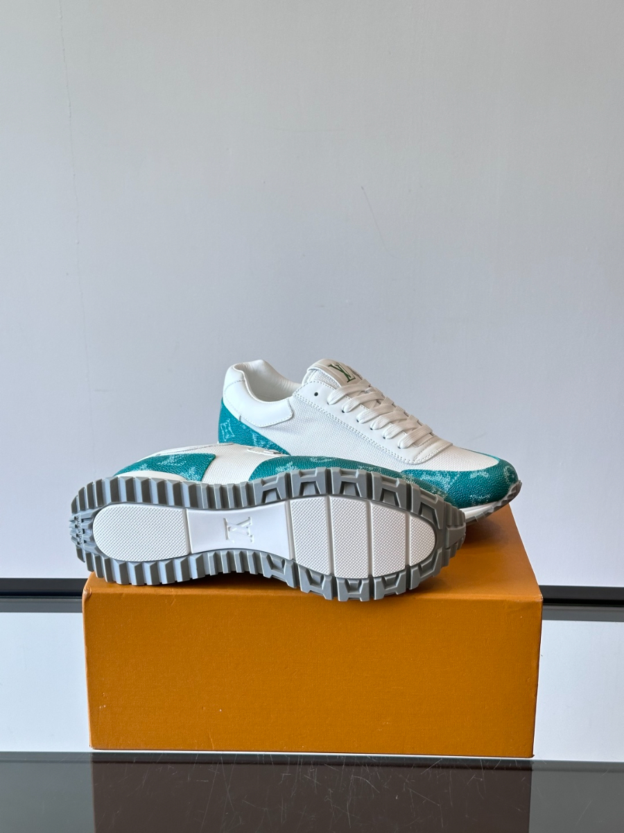 Louis Vuitton Run Away Sneakers 루이 비통 런 어웨이 스니커즈 그린 9