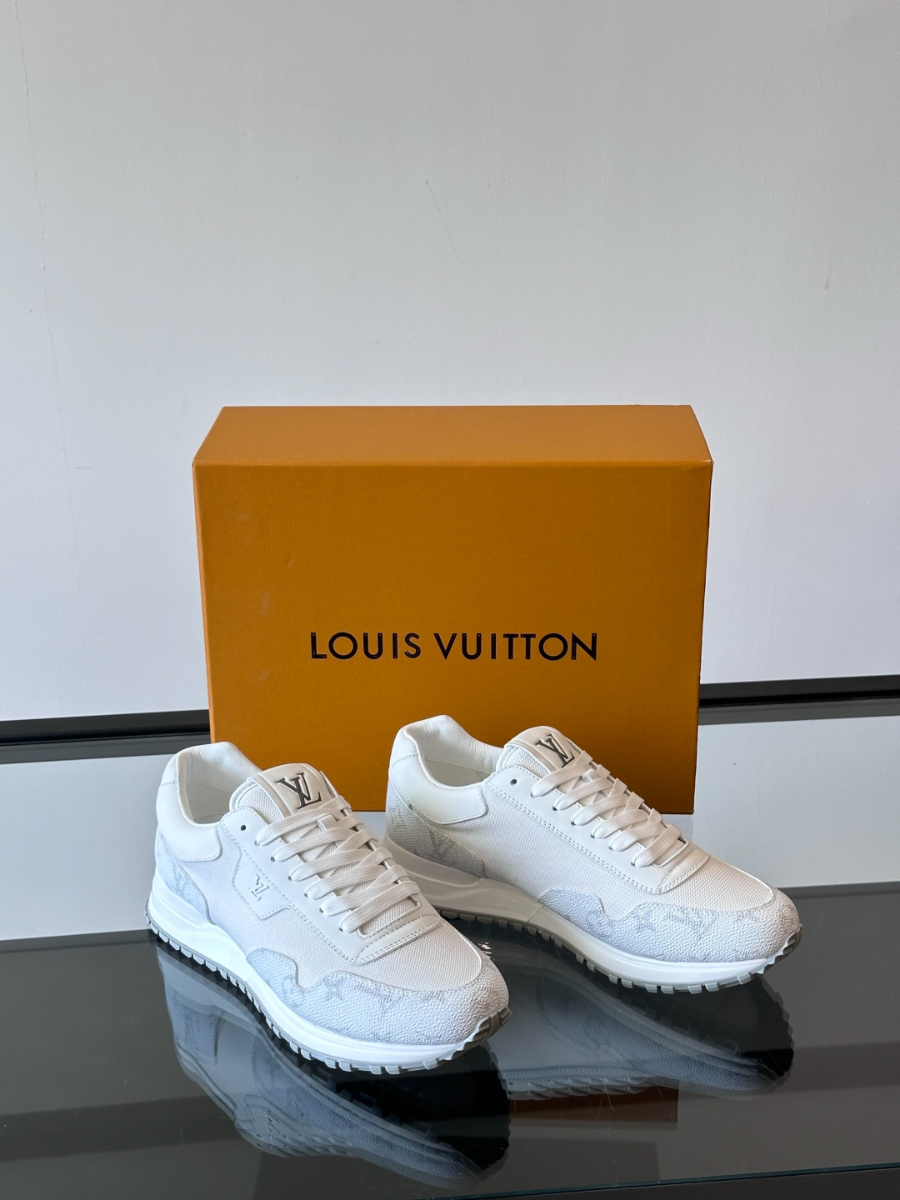 Louis Vuitton Run Away Sneakers 루이 비통 런 어웨이 스니커즈 화이트 5