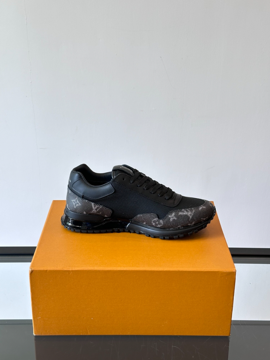 Louis Vuitton Run Away Sneakers 루이 비통 런 어웨이 스니커즈 블랙 6