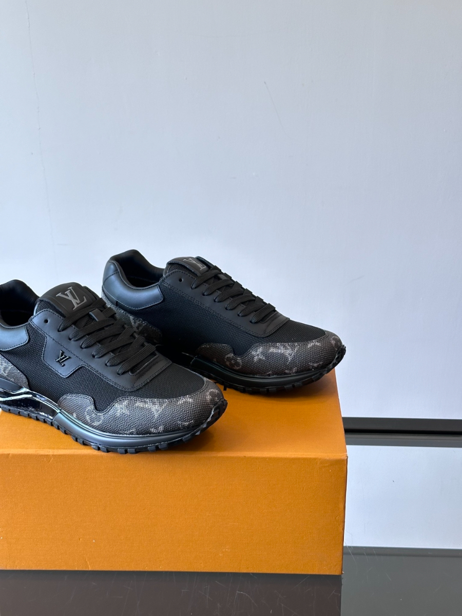 Louis Vuitton Run Away Sneakers 루이 비통 런 어웨이 스니커즈 블랙 7