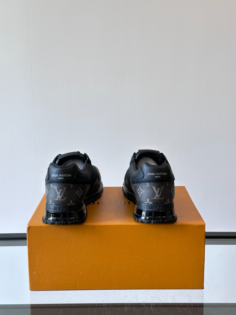 Louis Vuitton Run Away Sneakers 루이 비통 런 어웨이 스니커즈 블랙 8