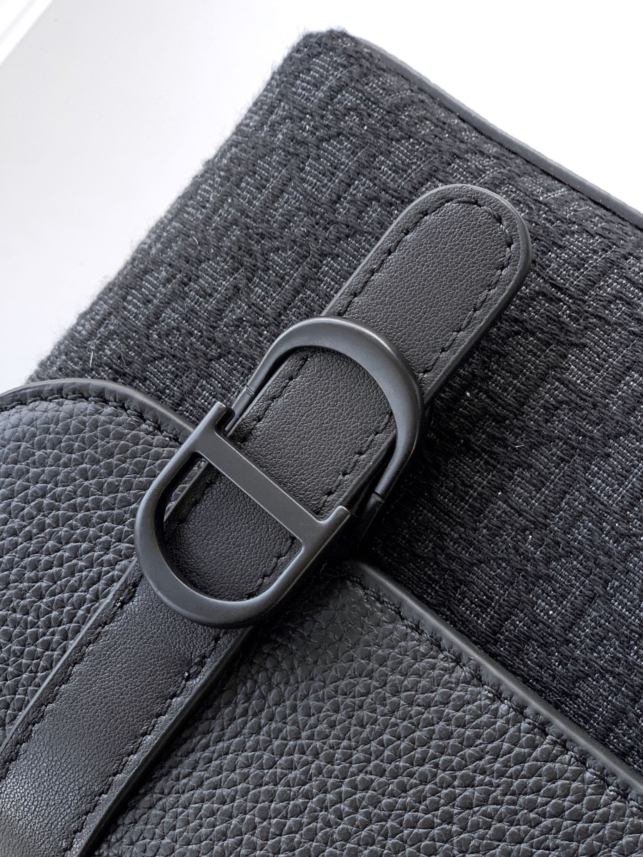 Dior Daily Mini Messenger Bag Oblique Black 디올 데일리 미니 메신저백 오블리크 블랙 20cm 9