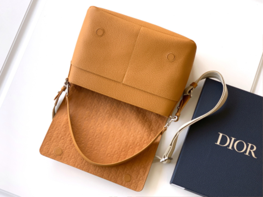 Dior Privé Flap Messenger Bag Dior Icons Calfskin Camel 디올 프리베 플랩 메신저백 디올 아이콘 카프스킨 카멜 33cm 8