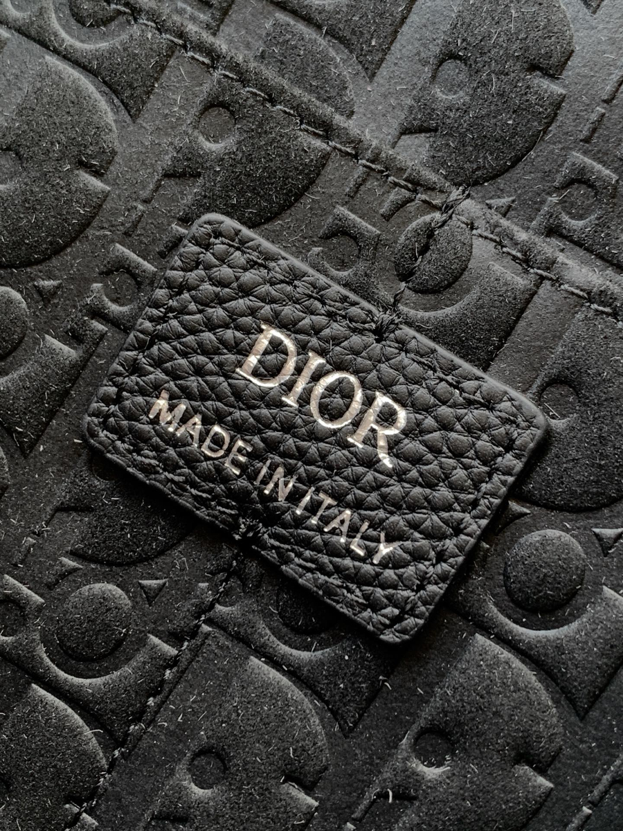 Dior Privé Flap Messenger Bag Dior Icons Calfskin Camel 디올 프리베 플랩 메신저백 디올 아이콘 카프스킨 딥블랙 33cm 12