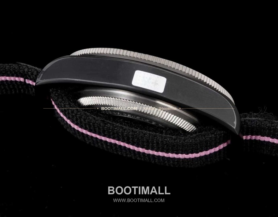 TUDOR Pelagos FXD Chronograph 튜더 펠라고스 FXD 크로노그래프 알링기 레드불 레이싱 핑크 다이얼 M25807KN-0001 8