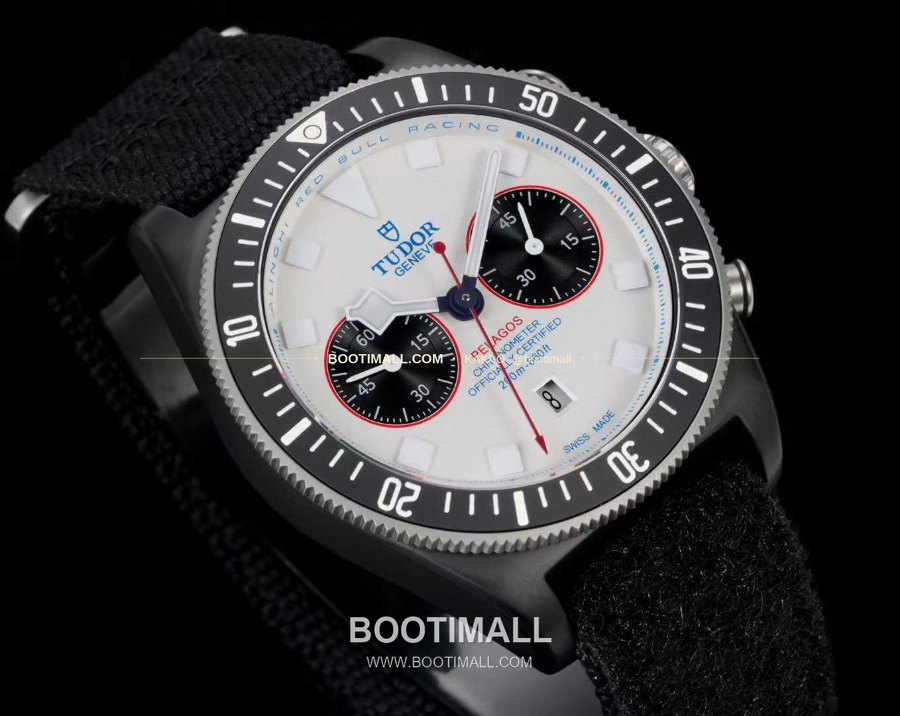 TUDOR Pelagos FXD Chronograph 튜더 펠라고스 FXD 크로노그래프 알링기 레드불 레이싱 화이트 다이얼 M25807KN-0001 7