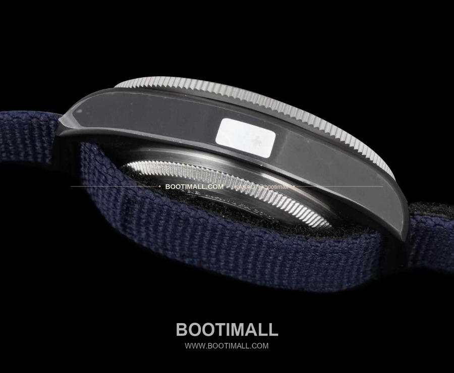 TUDOR Pelagos FXD Chronograph 튜더 펠라고스 FXD 크로노그래프 알링기 레드불 레이싱 민트 다이얼 M25807KN-0001 7