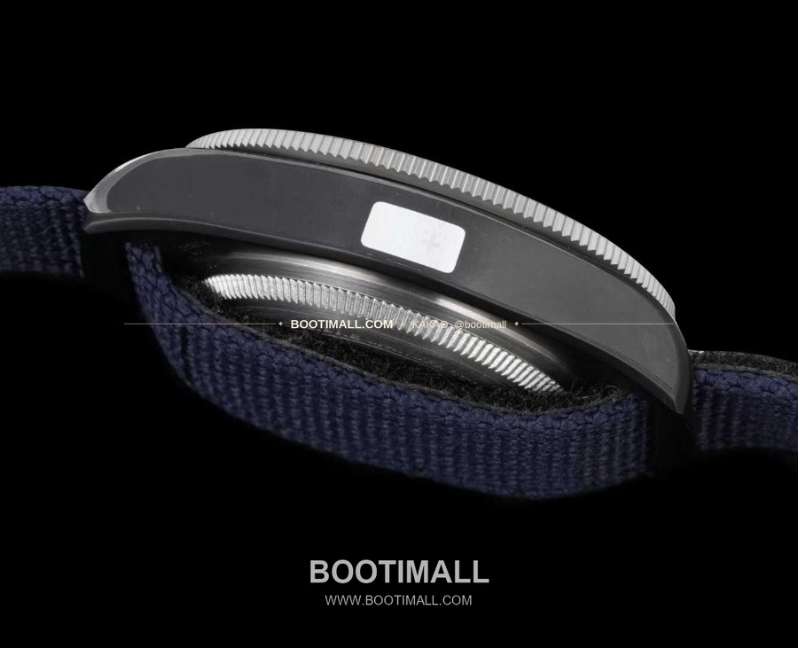 TUDOR Pelagos FXD Chronograph 튜더 펠라고스 FXD 크로노그래프 알링기 레드불 레이싱 네이비 다이얼 M25807KN-0001 7