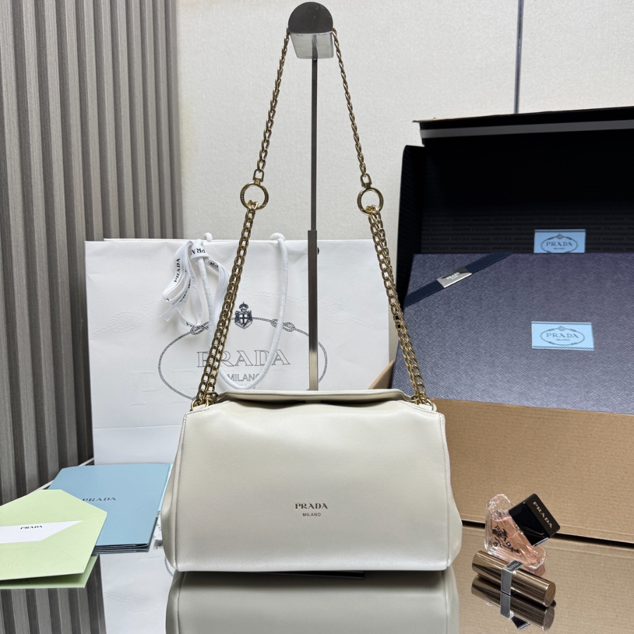 PRADA Tumulte Nappa Leather Shoulder Bag 프라다 투물테 나파 가죽 숄더백 아이보리 1BD395 24cm 1