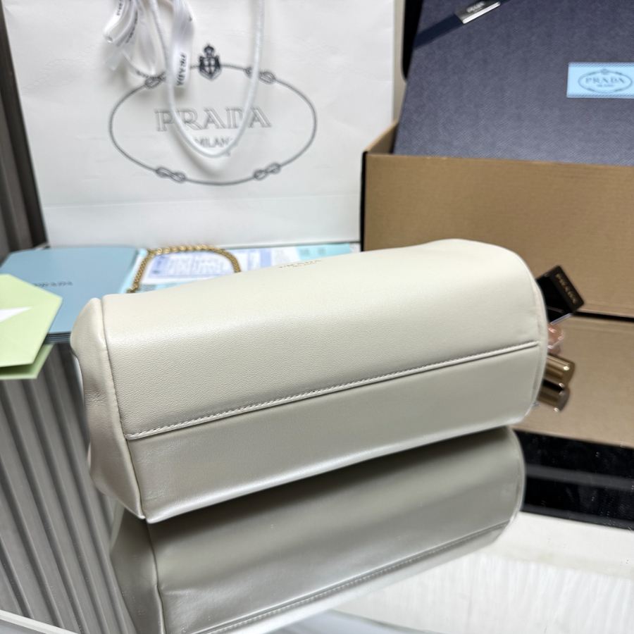 PRADA Tumulte Nappa Leather Shoulder Bag 프라다 투물테 나파 가죽 숄더백 아이보리 1BD395 24cm 4