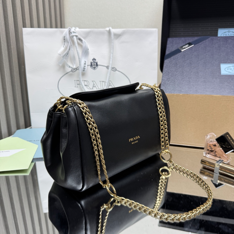 PRADA Tumulte Nappa Leather Shoulder Bag 프라다 투물테 나파 가죽 숄더백 블랙 1BD395 24cm 8