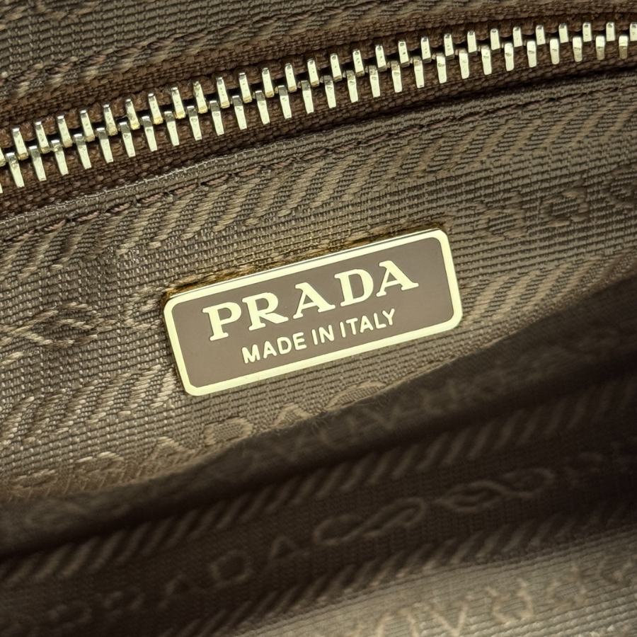 PRADA Re-Edition 1995 Mini Patent Leather 프라다 리에디션 1995 미니 페이턴트 레더 토트백 1BA486 브라운 23cm 9