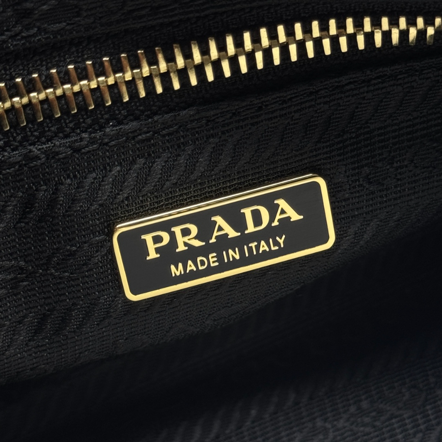 PRADA Re-Edition 1995 Mini Patent Leather 프라다 리에디션 1995 미니 페이턴트 레더 토트백 1BA486 블랙 23cm 9