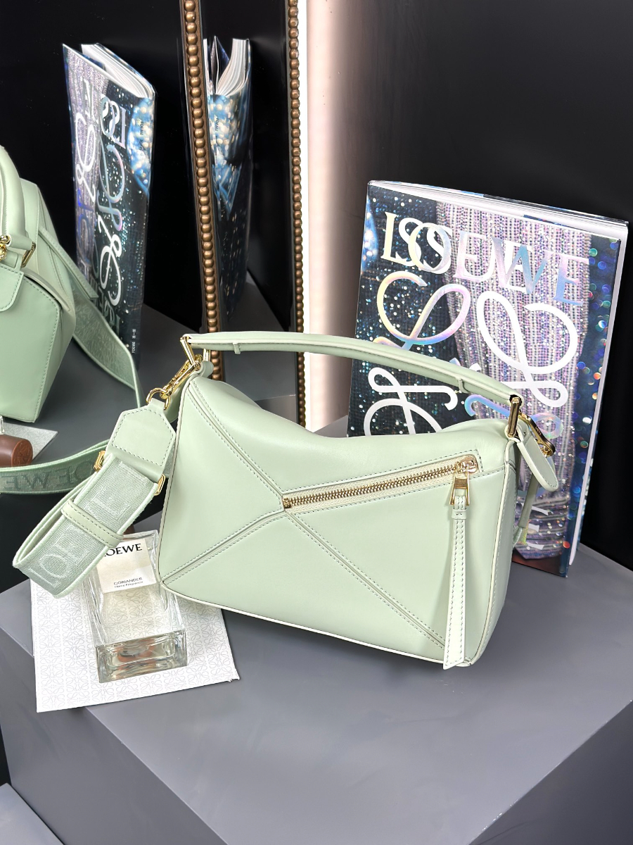 LOEWE Puzzle Small Bag 로에베 퍼즐 스몰 백 230725 민트그린 스무스 카프스킨 24cm 4