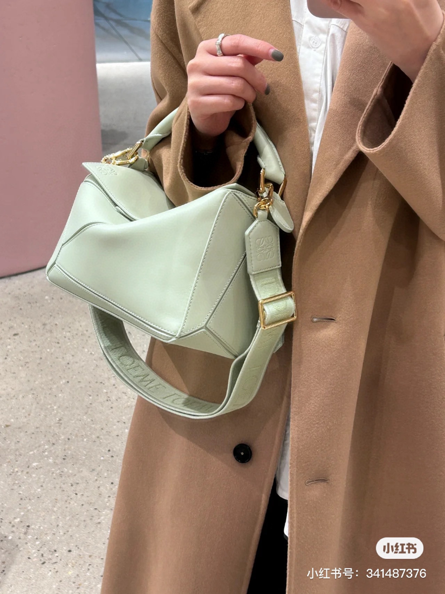 LOEWE Puzzle Small Bag 로에베 퍼즐 스몰 백 230725 민트그린 스무스 카프스킨 24cm 14