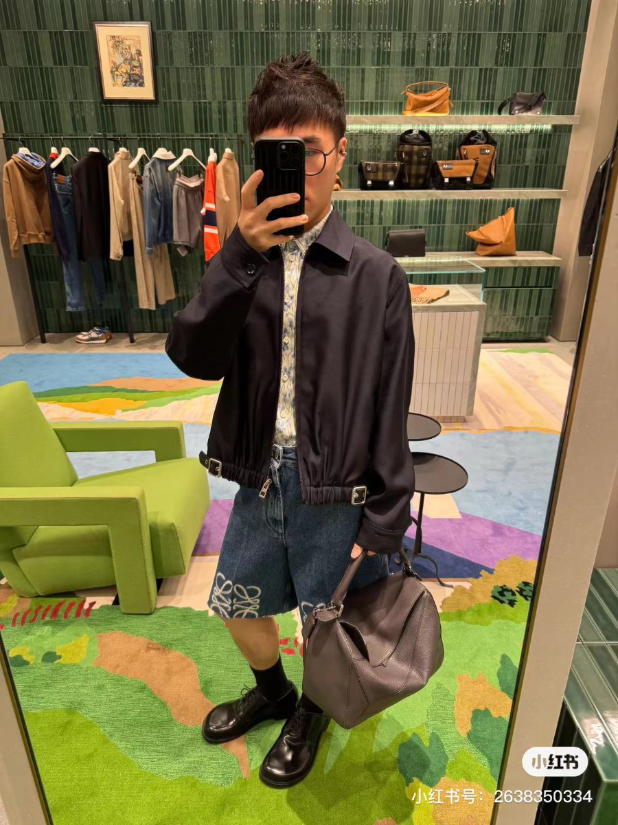 LOEWE Puzzle Large Bag 로에베 퍼즐 라지 백 250221 그레이 그레인드 카프스킨 33cm 11