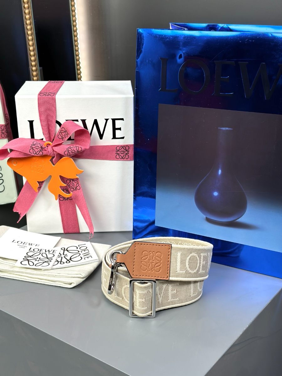 LOEWE Puzzle Large Bag 로에베 퍼즐 라지 백 250221 브라운 그레인드 카프스킨 33cm 17