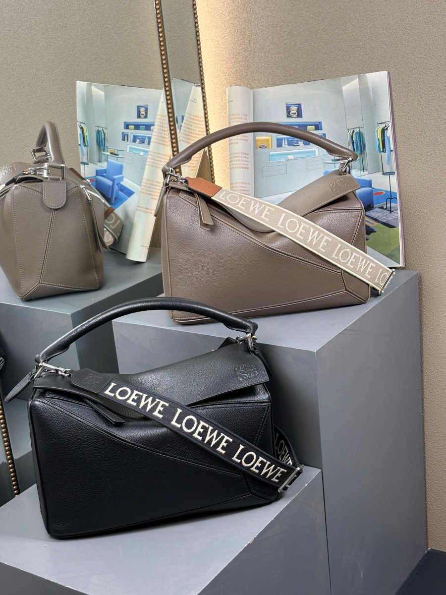 LOEWE Puzzle Large Bag 로에베 퍼즐 라지 백 250221 카키 그레인드 카프스킨 33cm 10