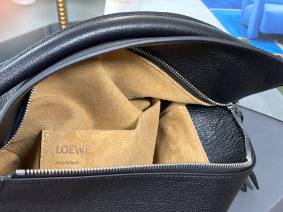 LOEWE Puzzle Large Bag 로에베 퍼즐 라지 백 250221 블랙 그레인드 카프스킨 33cm 9