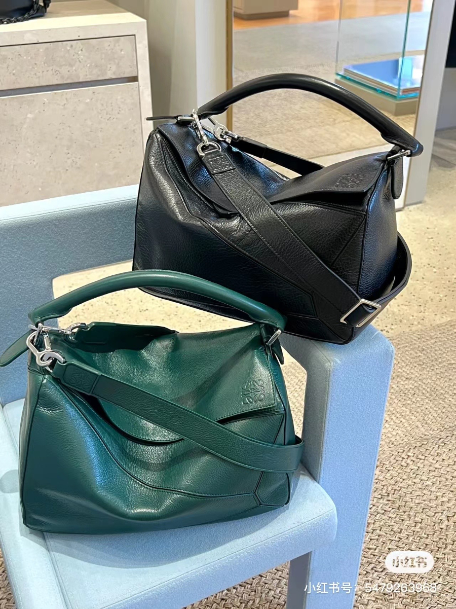 LOEWE Puzzle Large Bag 로에베 퍼즐 라지 백 250221 블랙 그레인드 카프스킨 33cm 18