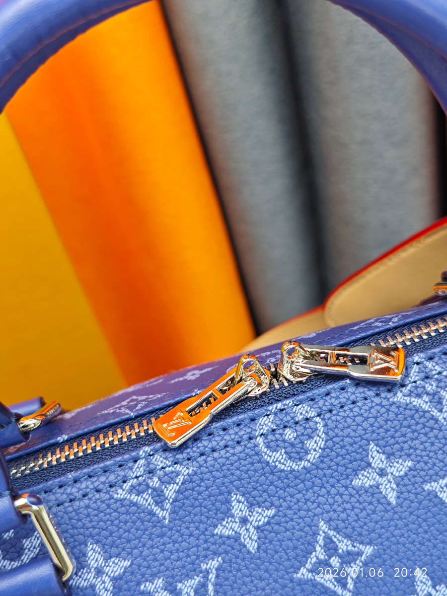 Louis Vuitton Keepall Bandoulière 50 Monogram Heritage 캔버스 트래블 백 루이비통 키폴 반둘리에 50 M26864 / M26865 / M26866 네이비 50cm 6