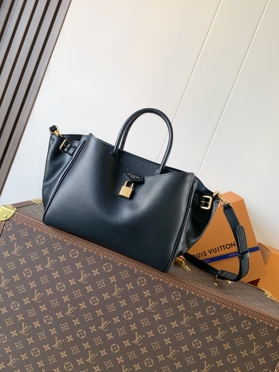 Louis Vuitton Vendôme PM Taurillon Leather 루이비통 방돔 PM 토리옹 가죽 토트백 M27040 / M26502 블랙 28.5cm 1