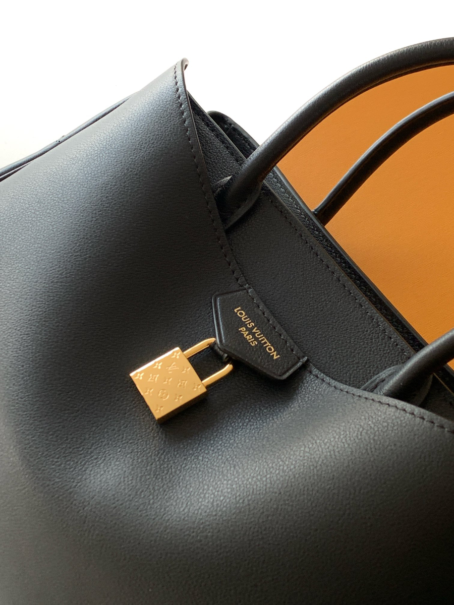 Louis Vuitton Vendôme PM Taurillon Leather 루이비통 방돔 PM 토리옹 가죽 토트백 M27040 / M26502 블랙 28.5cm 6