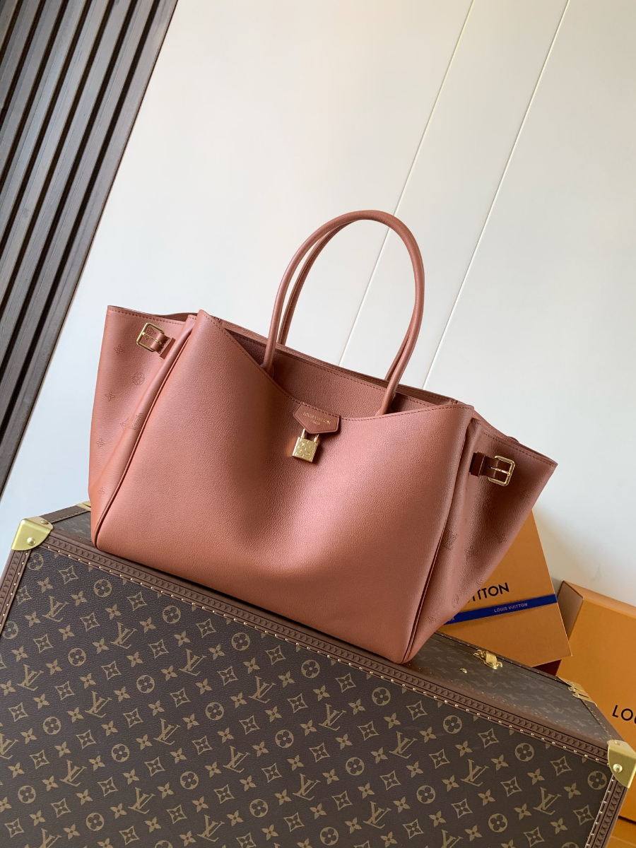 Louis Vuitton Vendôme MM Taurillon Leather 루이비통 방돔 MM 토리옹 가죽 토트백 M26501 / M26338 핑크 35.5cm 1