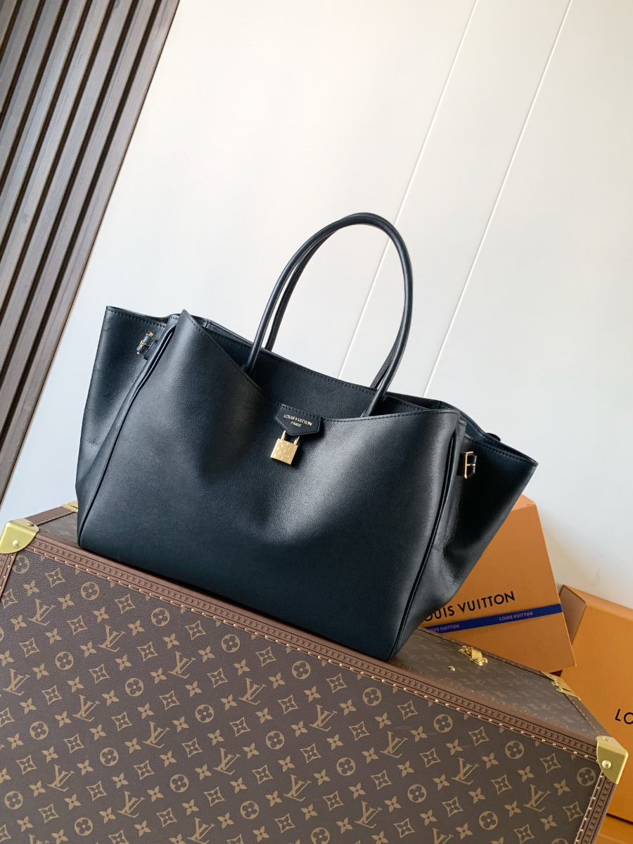 Louis Vuitton Vendôme MM Taurillon Leather 루이비통 방돔 MM 토리옹 가죽 토트백 M26501 / M26338 블랙 35.5cm 1