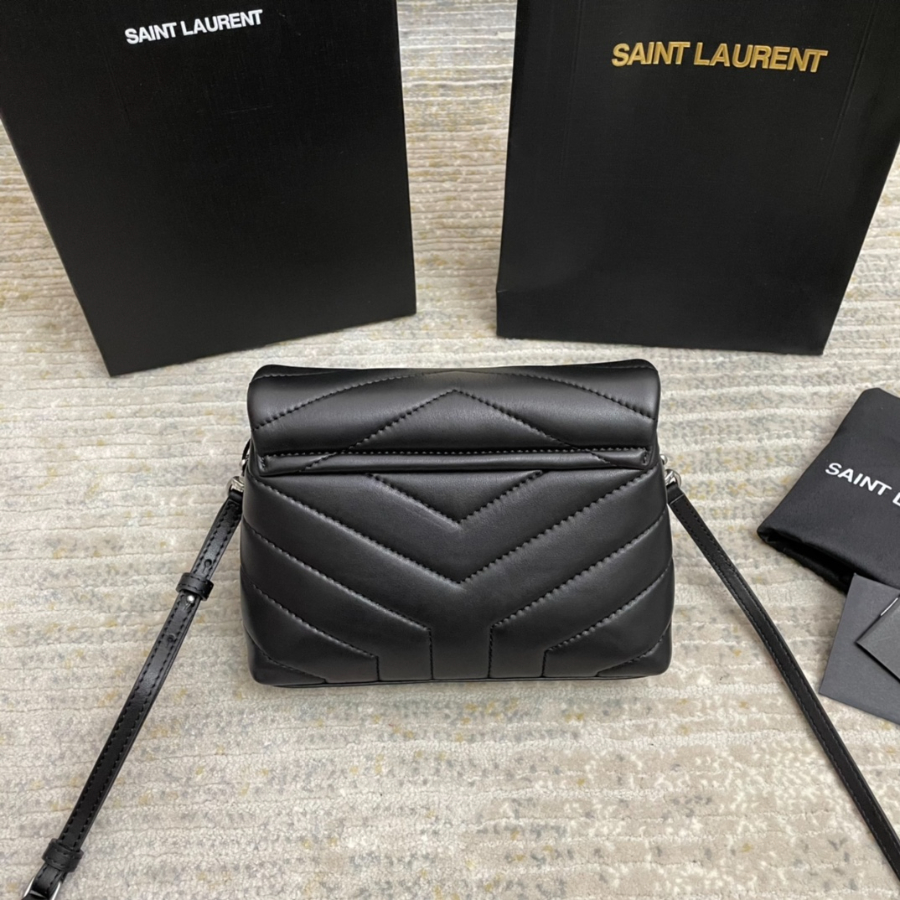 Saint Laurent Lou Lou Toy Quilted Leather Bag 생로랑 루루 토이 퀼티드 레더 숄더백 467072 20cm 4
