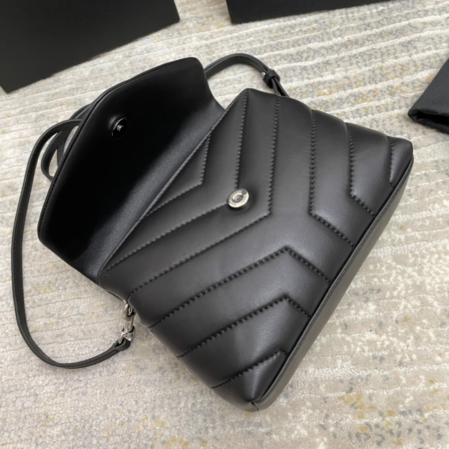 Saint Laurent Lou Lou Toy Quilted Leather Bag 생로랑 루루 토이 퀼티드 레더 숄더백 467072 20cm 7