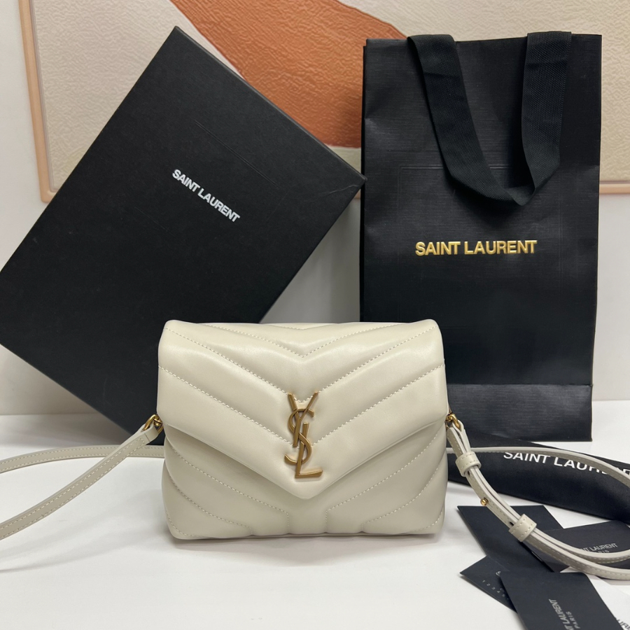 Saint Laurent Lou Lou Toy Quilted Leather Bag 생로랑 루루 토이 퀼티드 레더 숄더백 467072 20cm 아이보리 1
