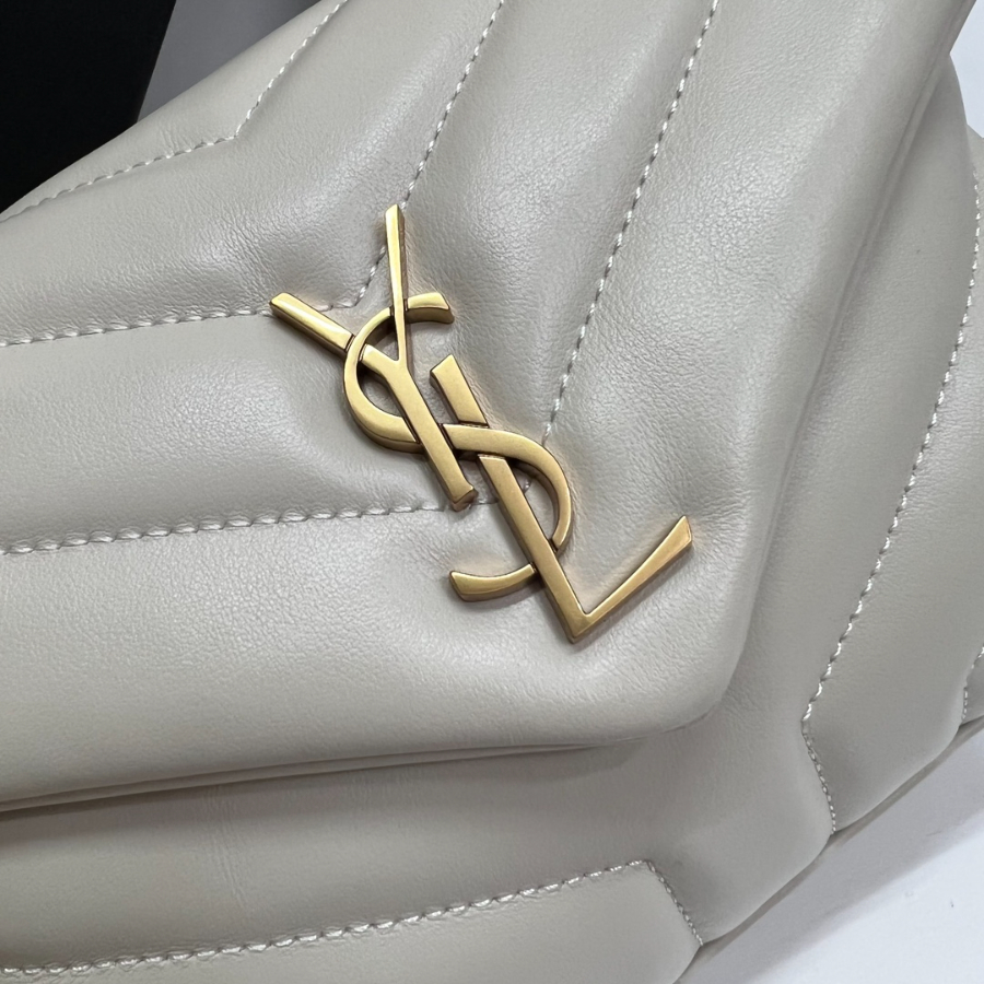 Saint Laurent Lou Lou Toy Quilted Leather Bag 생로랑 루루 토이 퀼티드 레더 숄더백 467072 20cm 아이보리 5