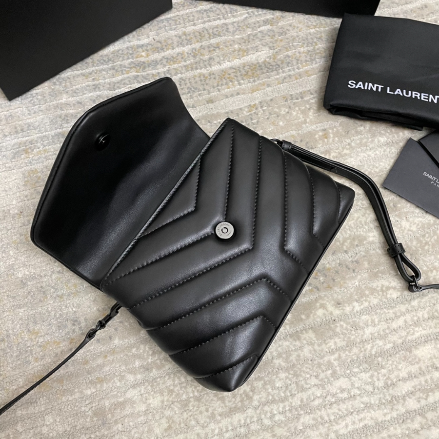 Saint Laurent Lou Lou Toy Quilted Leather Bag 생로랑 루루 토이 퀼티드 레더 숄더백 467072 20cm 블랙 3