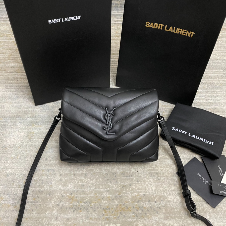 Saint Laurent Lou Lou Toy Quilted Leather Bag 생로랑 루루 토이 퀼티드 레더 숄더백 467072 20cm 블랙 8