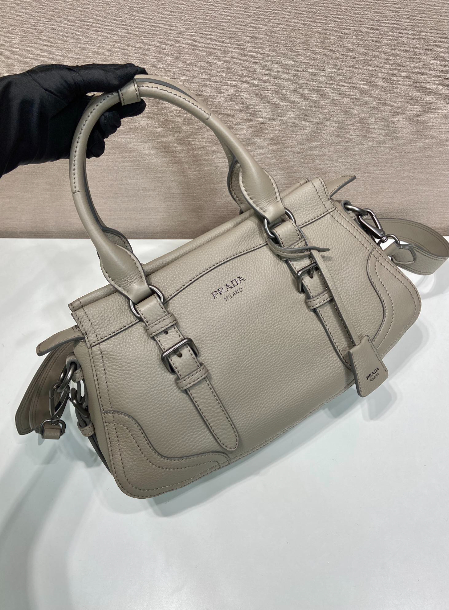 Prada Leather Top-Handle Shoulder Bag 프라다 가죽 탑핸들 내추럴 그레인카프스킨 숄더백 1BG604 스모그그레이 35cm 11