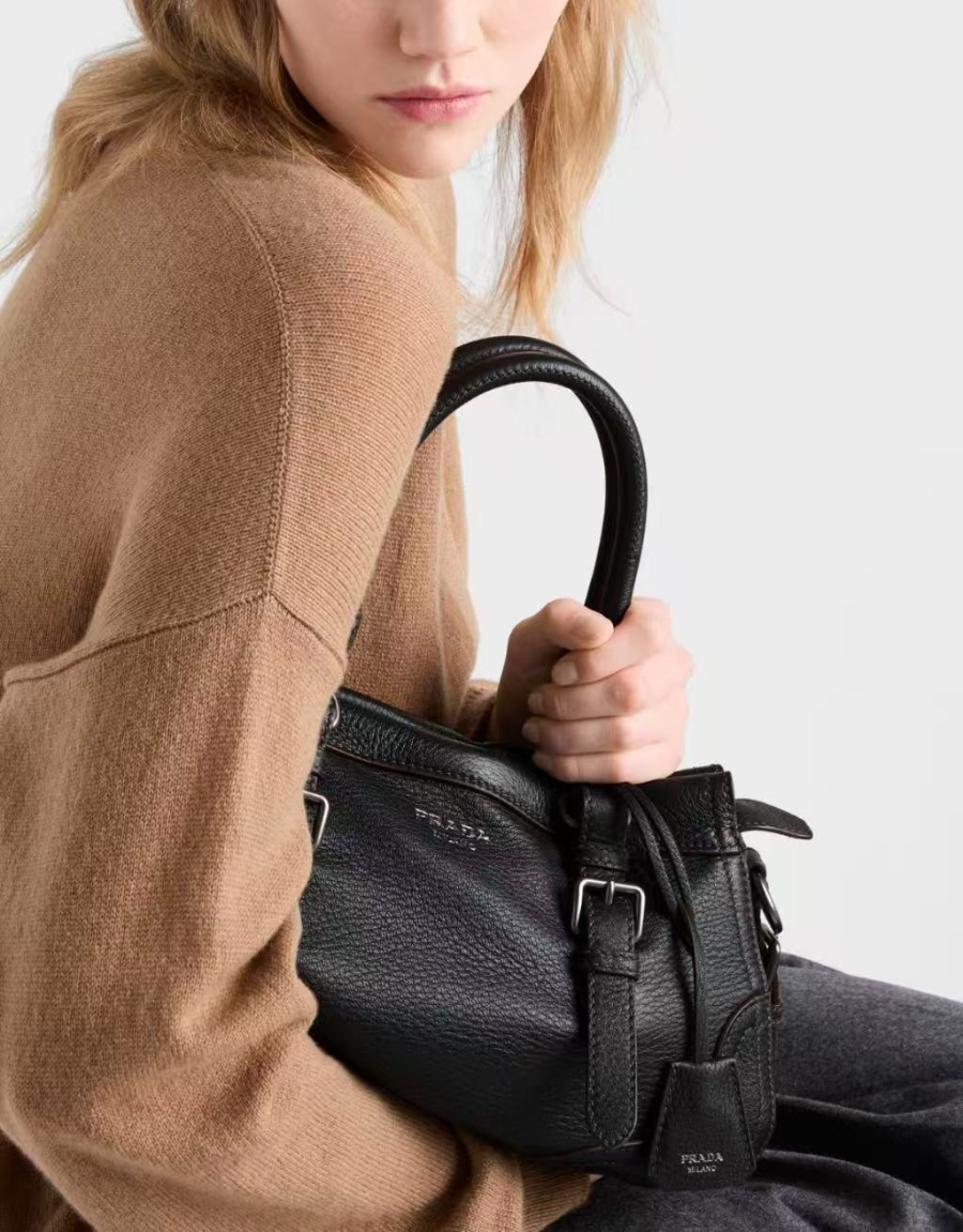 Prada Leather Top-Handle Shoulder Bag 프라다 가죽 탑핸들 내추럴 그레인카프스킨 숄더백 1BG604 블랙 35cm 1