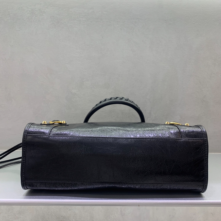 Balenciaga Le City Large Tote 발렌시아가 르 시티백 라지 토트백 블랙 골드 하드웨어 (모델 코드: 1157481180) 38cm 5