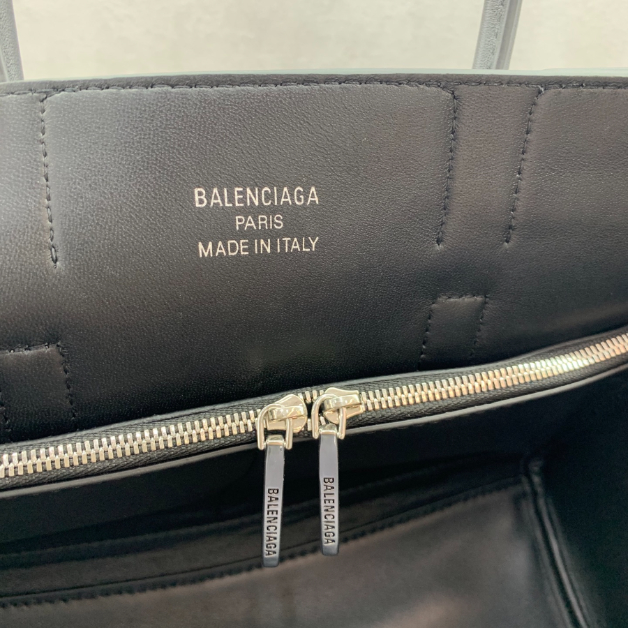 Balenciaga Bel Air Small 발렌시아가 벨에어 스몰 탑핸들백 78989 블랙 30cm 14